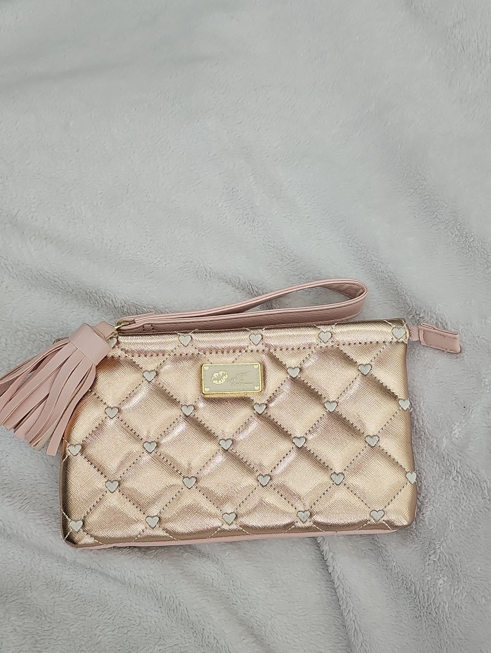 Luv Betsey Betsey Johnson Champagne Gold Heart Quilted Wristlet